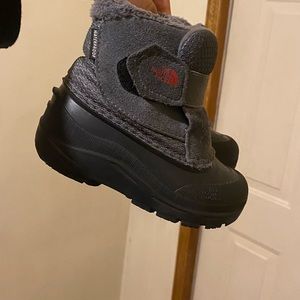 9C Toddler North Face Boots